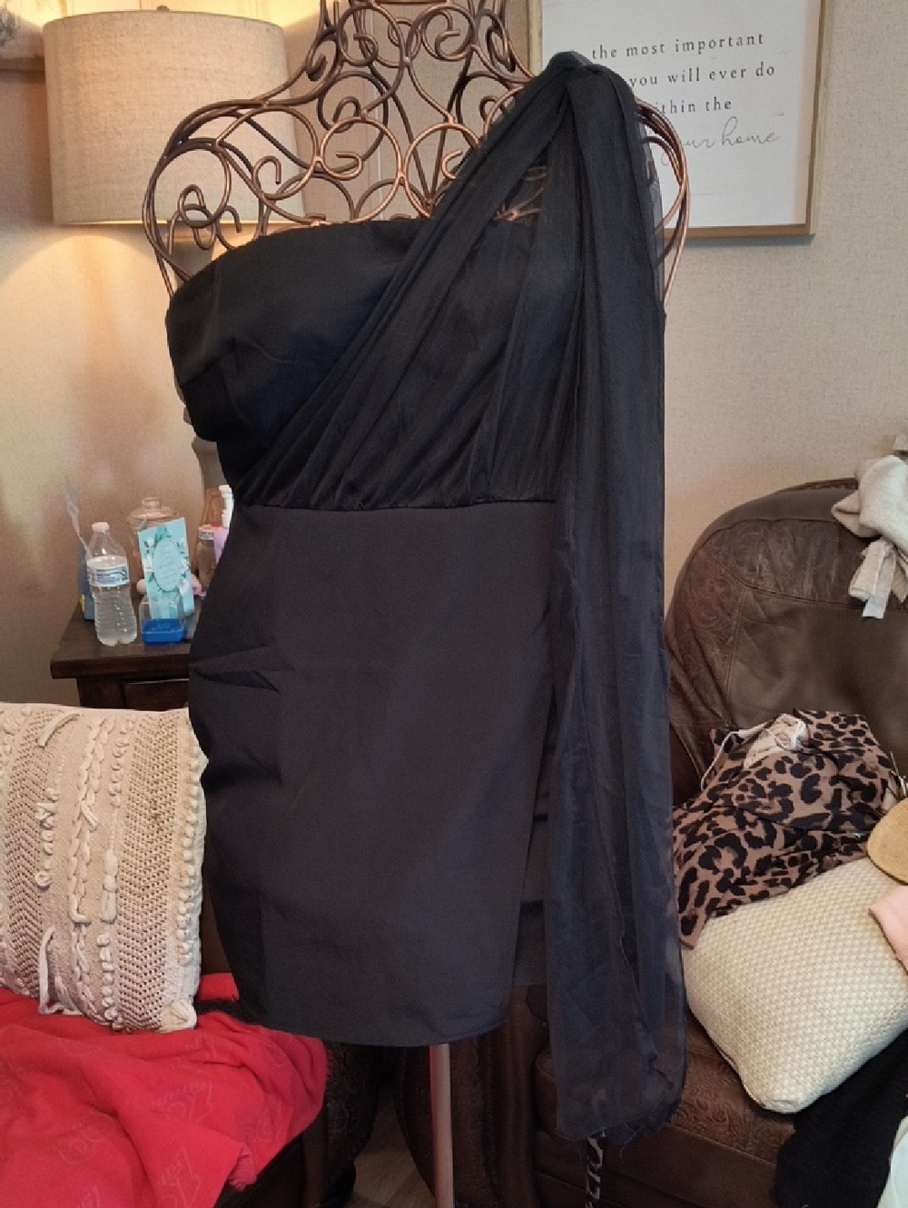 Elegant Black One-Shoulder Dress